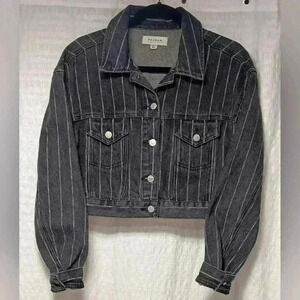 Pascun  crop jean jacket. Ladies size M/L